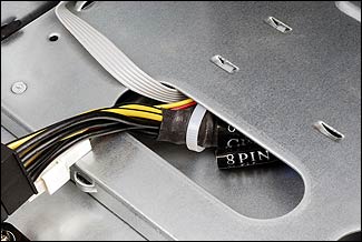 The dedicated cable compartment enables neat and easy cable routing for better airflow.